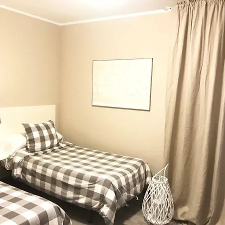 Pisos Centro Apartment *